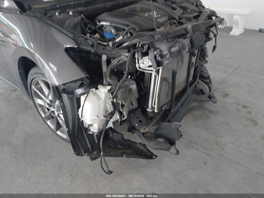 2018 MAZDA MAZDA3 auction photo 6