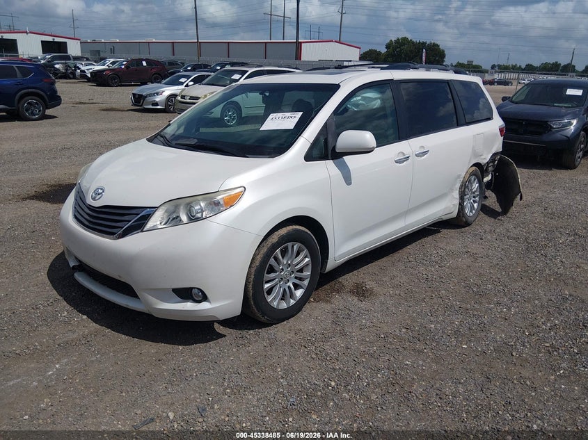 2017 TOYOTA SIENNA VAN 3.5L V-6 DI, DOHC, VVT, 296HP