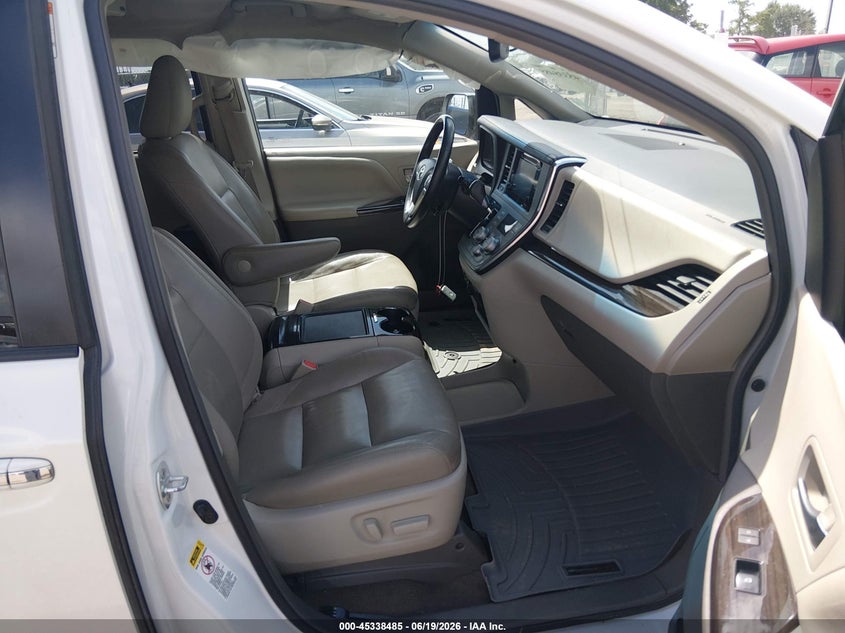 2017 TOYOTA SIENNA VAN 3.5L V-6 DI, DOHC, VVT, 296HP