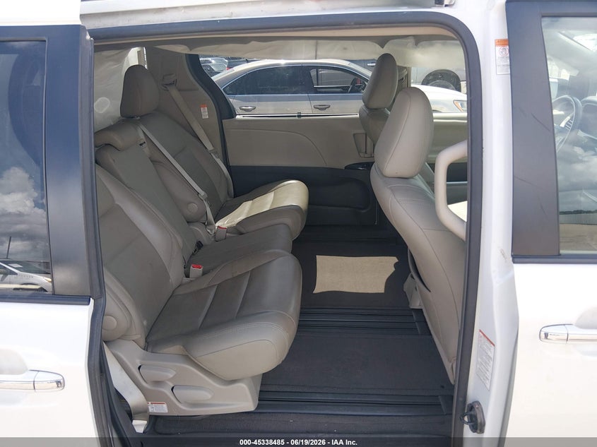 2017 TOYOTA SIENNA VAN 3.5L V-6 DI, DOHC, VVT, 296HP