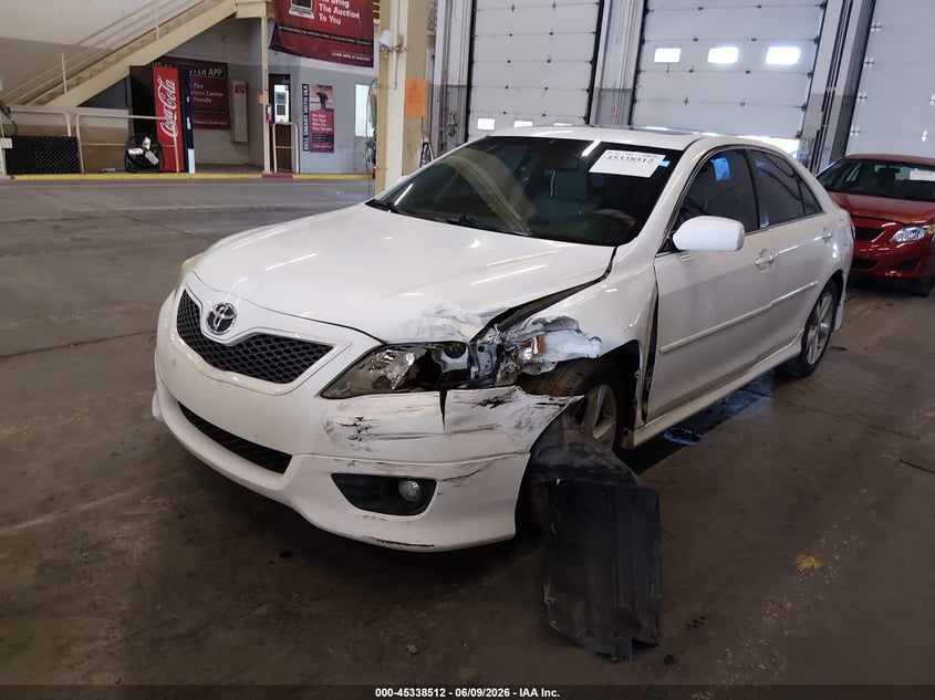 2010 TOYOTA CAMRY auction photo 2