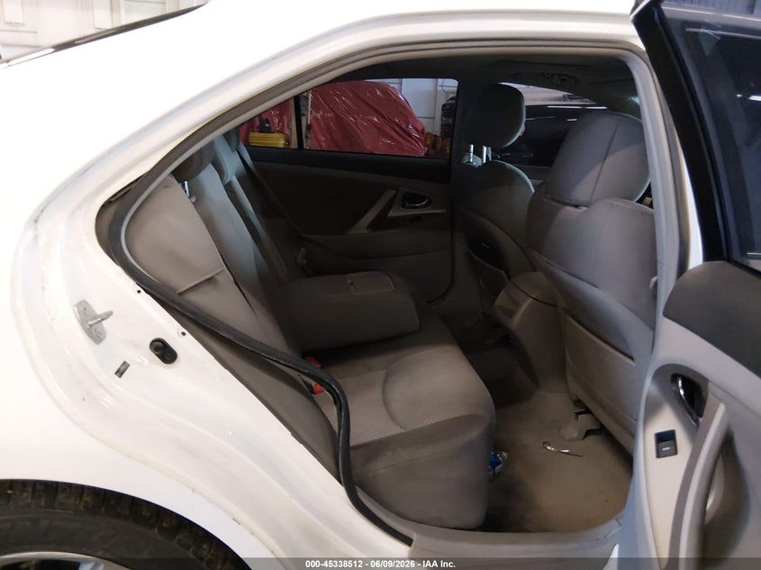 2010 TOYOTA CAMRY auction photo 8