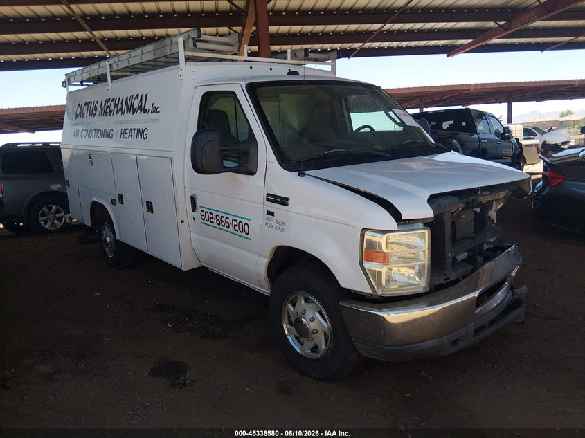 2011 FORD E-350 CUTAWAY