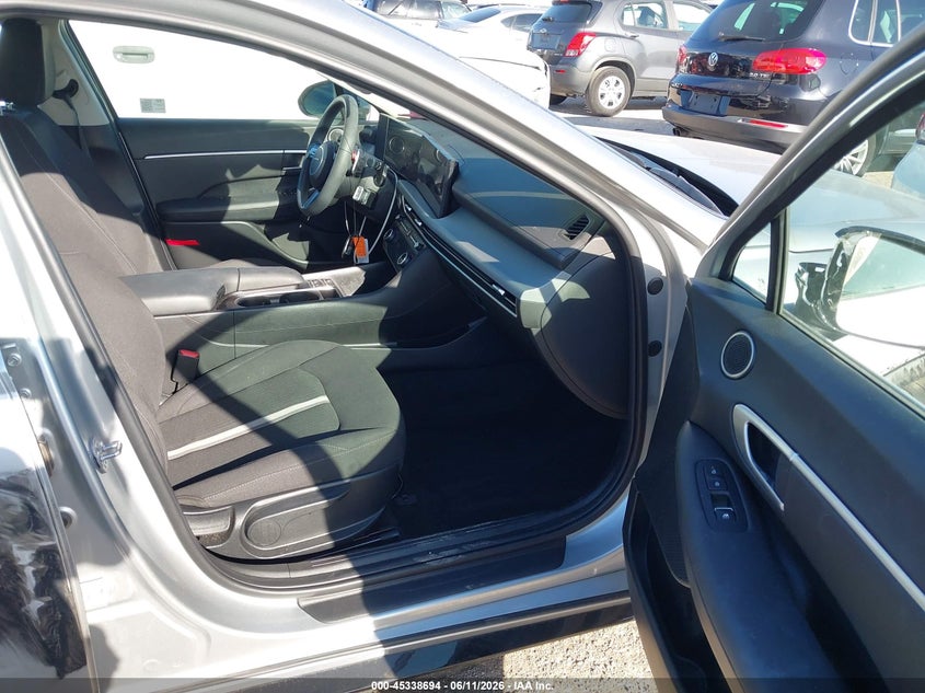 2024 HYUNDAI SONATA auction photo 5
