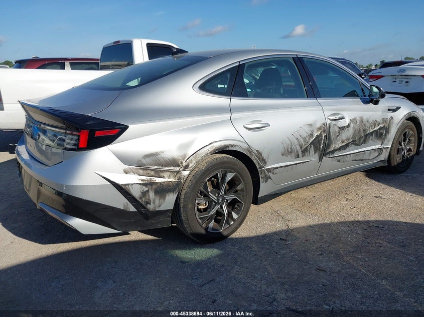 2024 HYUNDAI SONATA auction photo 6