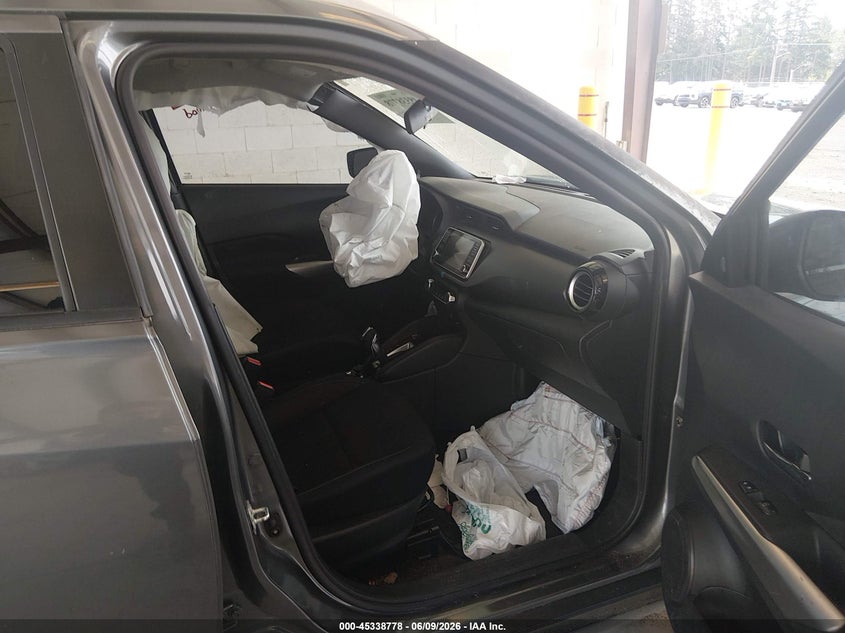 VIN 3N1CP5CV2LL495860 2020 NISSAN KICKS SV XTRONIC CVT