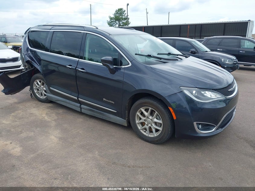 Vin: 2c4rc1bg9lr140525, lot: 45836732, chrysler pacifica touring l 2020 img_1