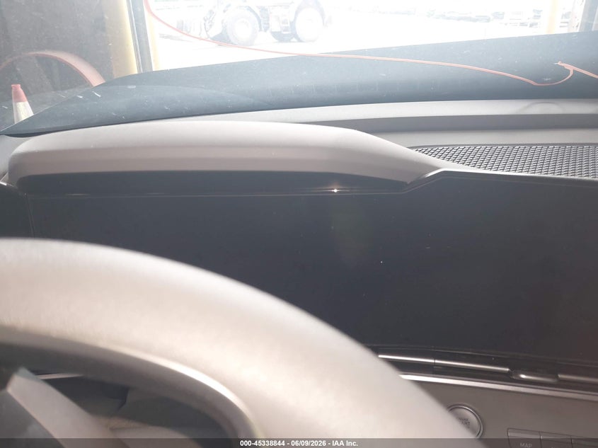 2024 HYUNDAI ELANTRA HYBRID auction photo 7
