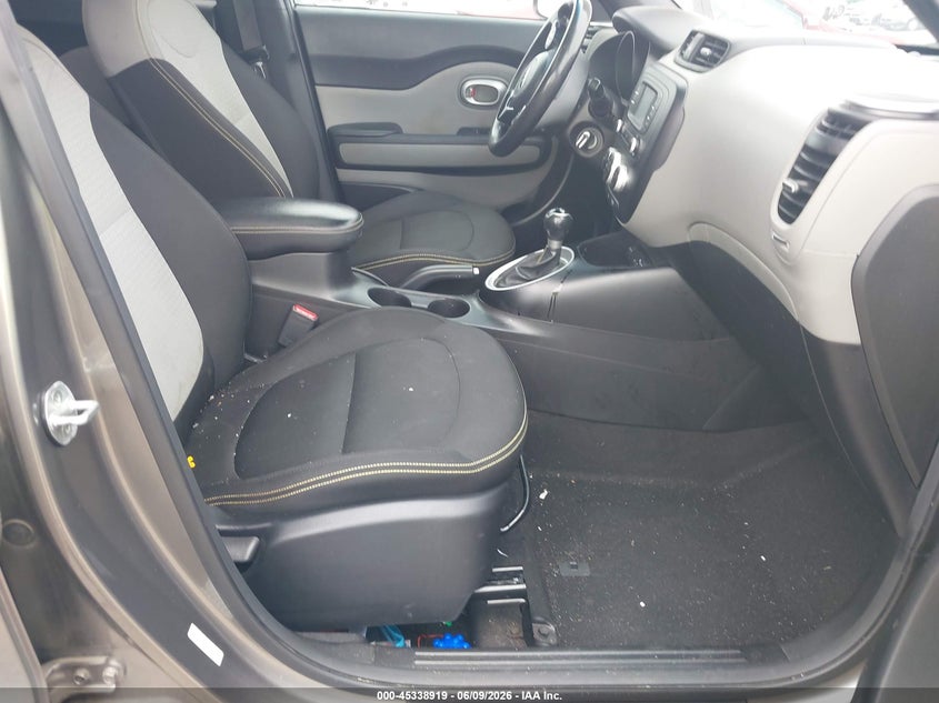 2016 KIA SOUL auction photo 5