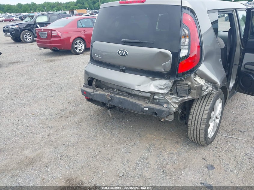 2016 KIA SOUL auction photo 6