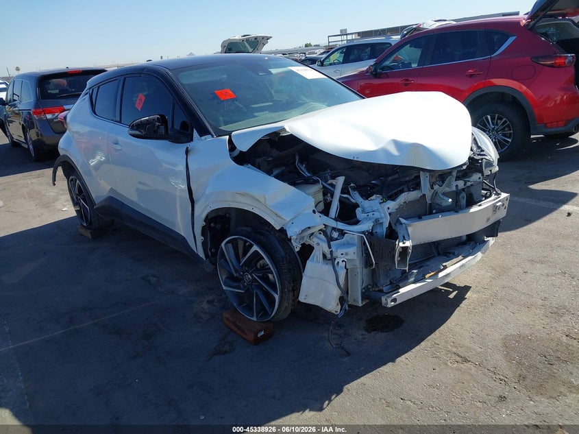 2018 TOYOTA C-HR SPORT UTILITY VEHICLE | NMTKHMBX3JR009386