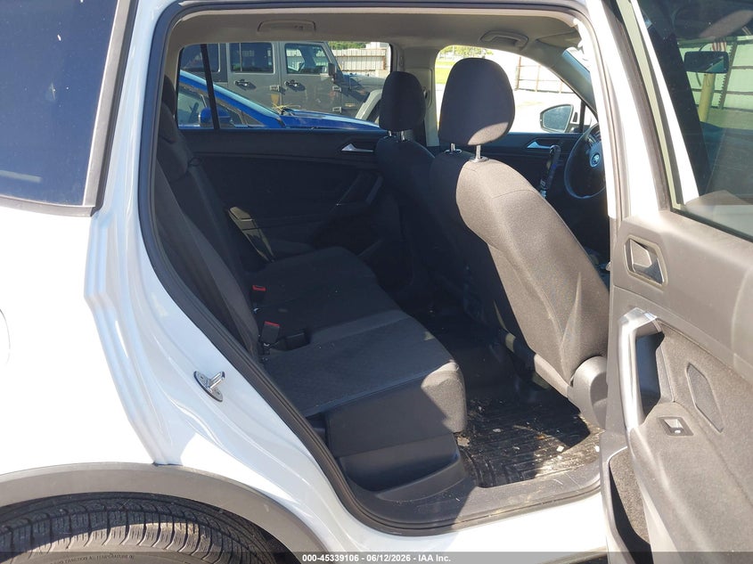 2020 VOLKSWAGEN TIGUAN auction photo 8