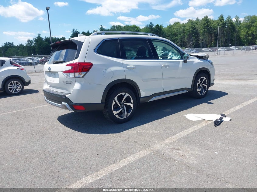 2022 SUBARU FORESTER auction photo 4