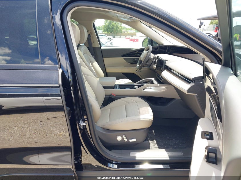 2025 LINCOLN NAUTILUS 2.0L I-4 DI, DOHC, V(VIN: 5LMPJ8KA2SJ966890