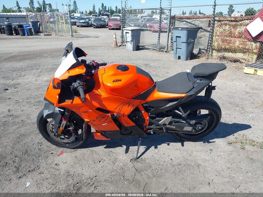 2026 Ktm 990 Rc R VIN: VBKR99407TM913751 Lot: 45339165