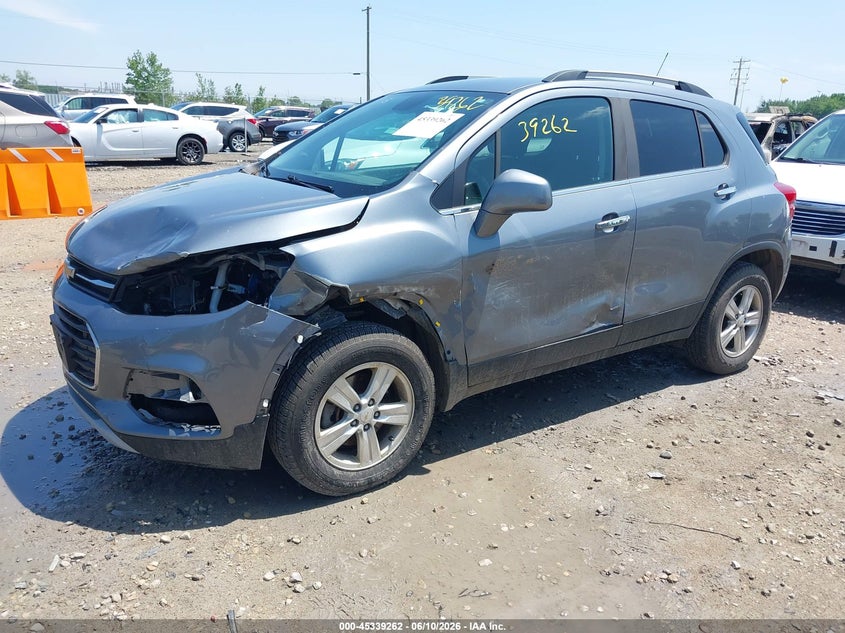 2019 CHEVROLET TRAX auction photo 2