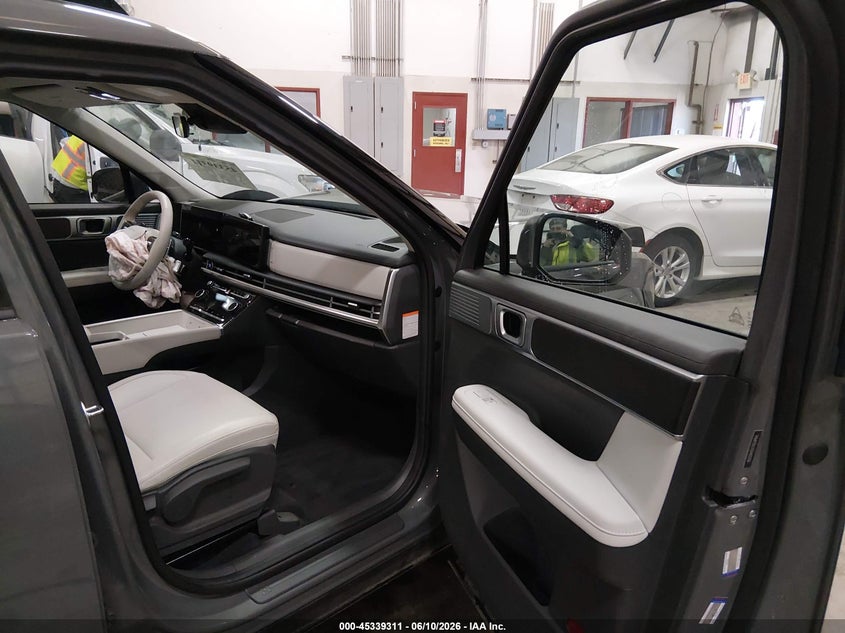 2025 HYUNDAI SANTA FE HYBRID auction photo 5
