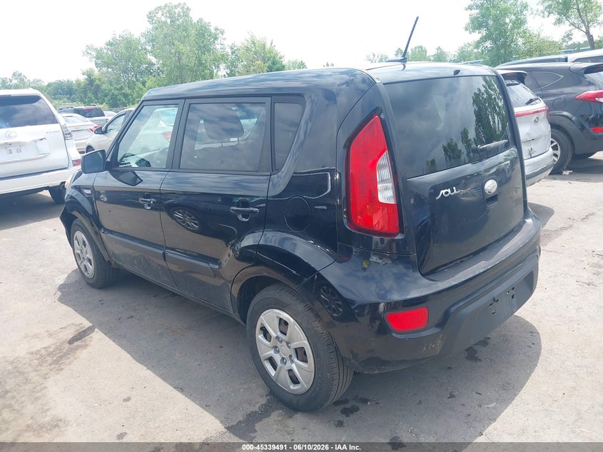 2013 KIA SOUL HATCHBACK 1.6L I-4 DI, DOHC, VVT, 138HP