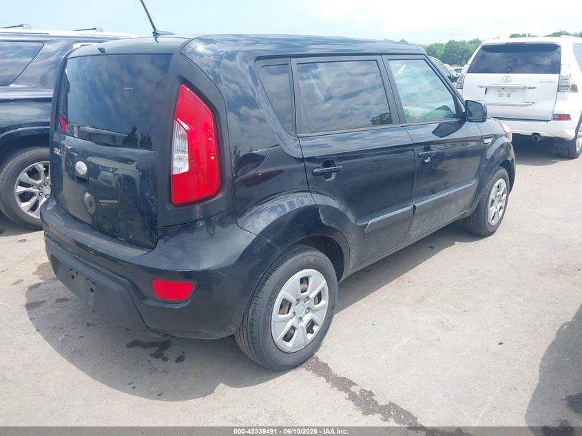 2013 KIA SOUL HATCHBACK 1.6L I-4 DI, DOHC, VVT, 138HP