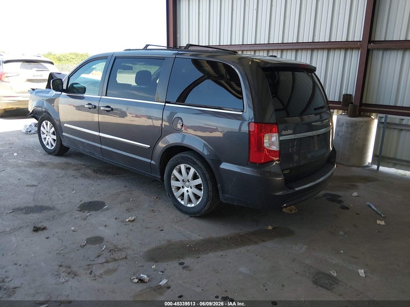 2015 CHRYSLER TOWN & COUNTRY auction photo 3