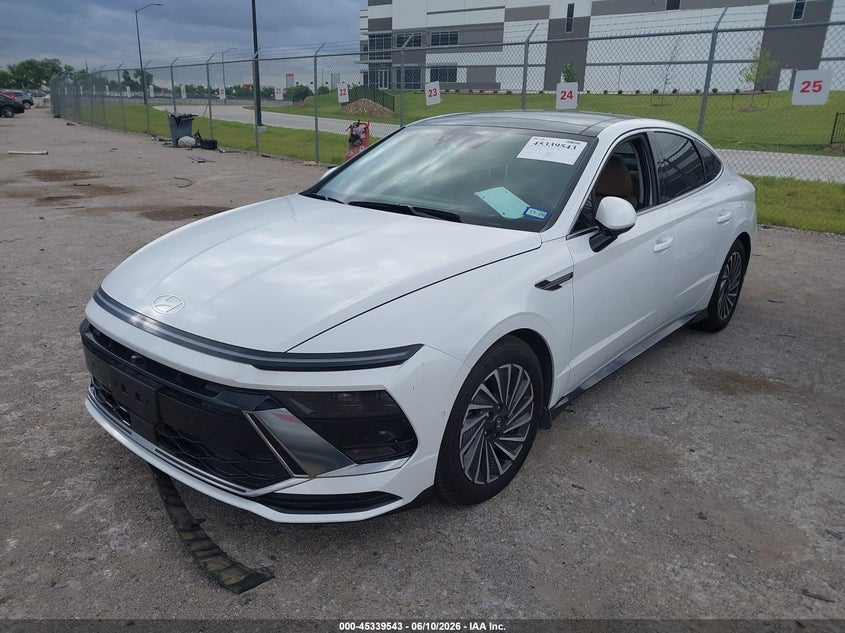 2025 HYUNDAI SONATA HYBRID auction photo 2