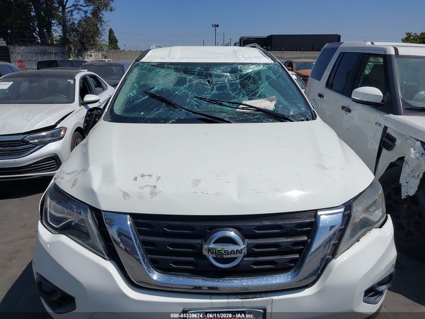 2017 NISSAN PATHFINDER SL — Фото 18