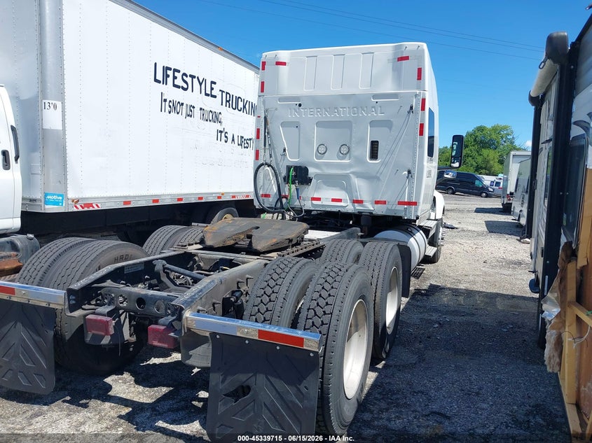 2020 INTERNATIONAL LT auction photo 4