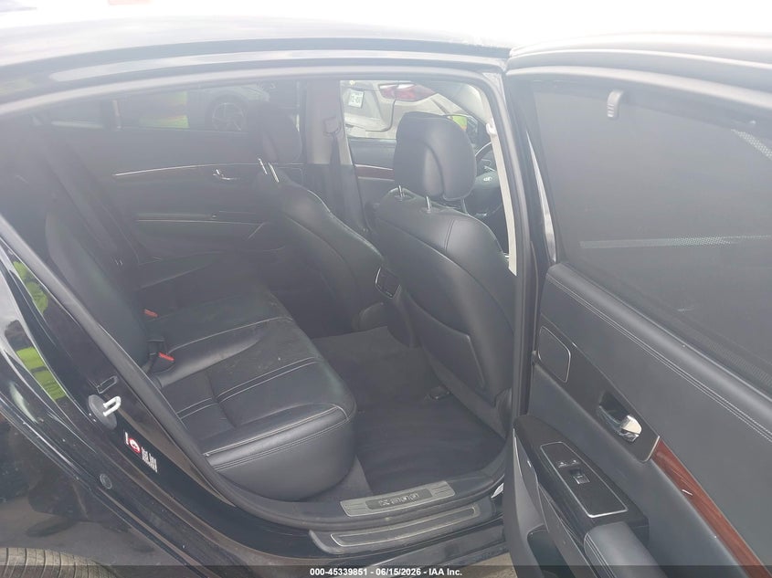 2015 Kia K900 Luxury VIN: KNALW4D44F6018990 Lot: 45339851