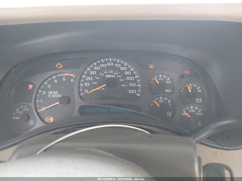 CHEVROLET TAHOE 2004 VIN 1GNEK13Z74R277608