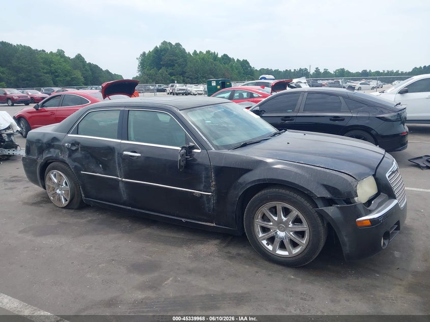 2010 Chrysler 300C Hemi VIN: 2C3CA6CT7AH114811 Lot: 45339968