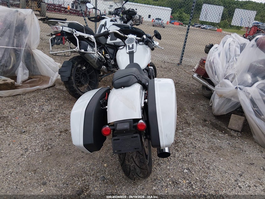 2021 Harley-Davidson Flsb VIN: 1HD1YMJ10MB041135 Lot: 45340025