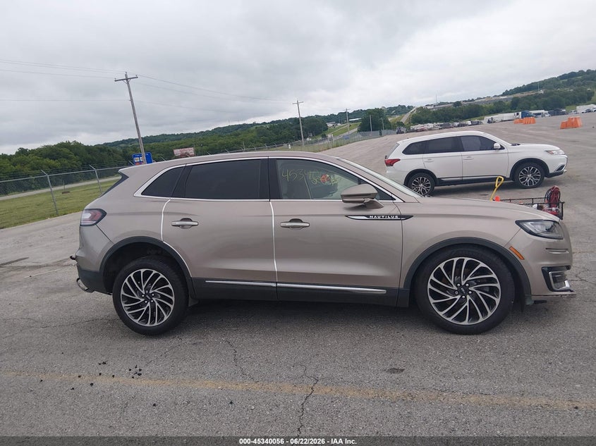2020 Lincoln Nautilus Reserve VIN: 2LMPJ8K98LBL23284 Lot: 45340056