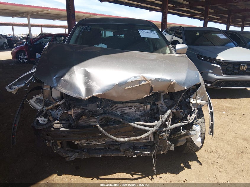VIN KNMAT2MV4JP588443 2018 NISSAN ROGUE S