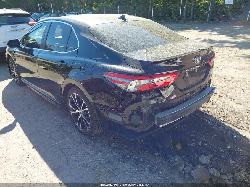 2018 TOYOTA CAMRY auction photo 3
