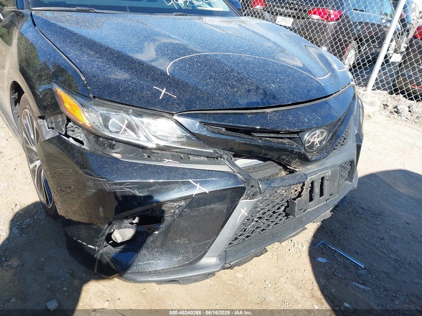 2018 TOYOTA CAMRY auction photo 6