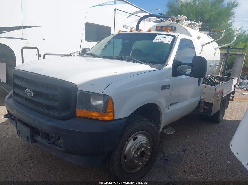 2001 FORD F-450 auction photo 2