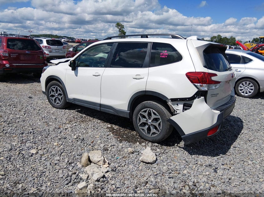 2019 SUBARU FORESTER auction photo 3