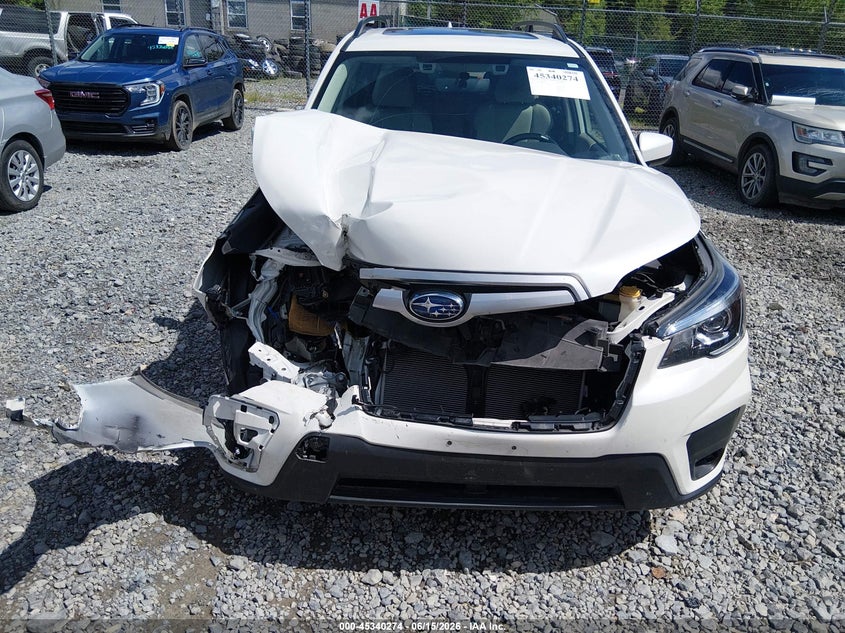 2019 SUBARU FORESTER auction photo 6