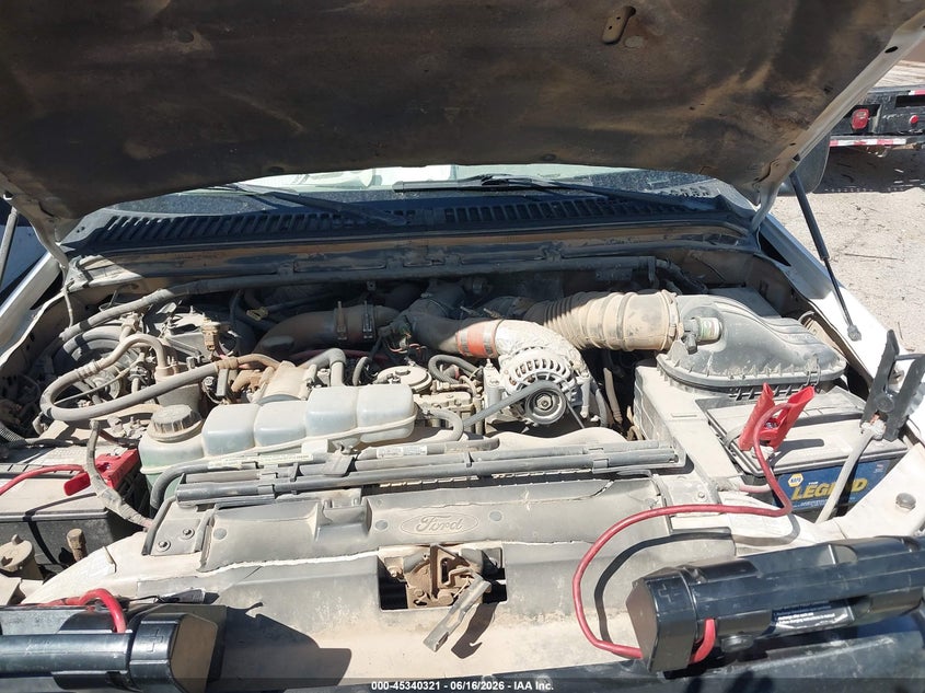 2000 Ford F-450 Lariat/Xl/Xlt VIN: 1FDXF46F0YEB99187 Lot: 45340321