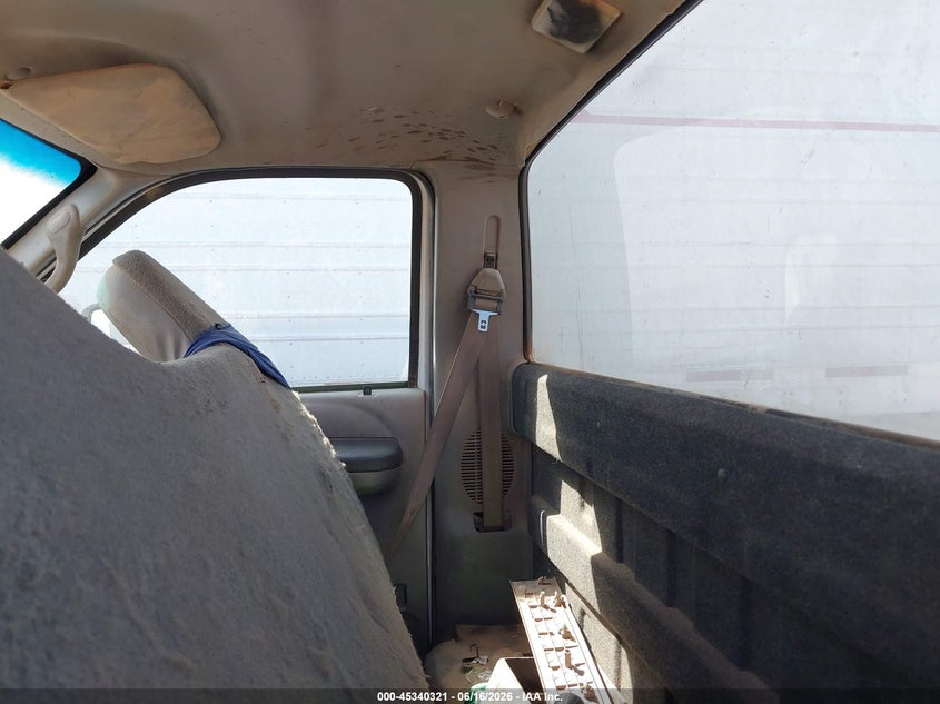 2000 FORD F-450 auction photo 6