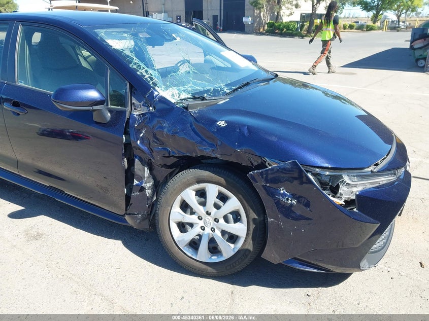 VIN JTDEPMAEXMJ145260 2021 TOYOTA COROLLA LE