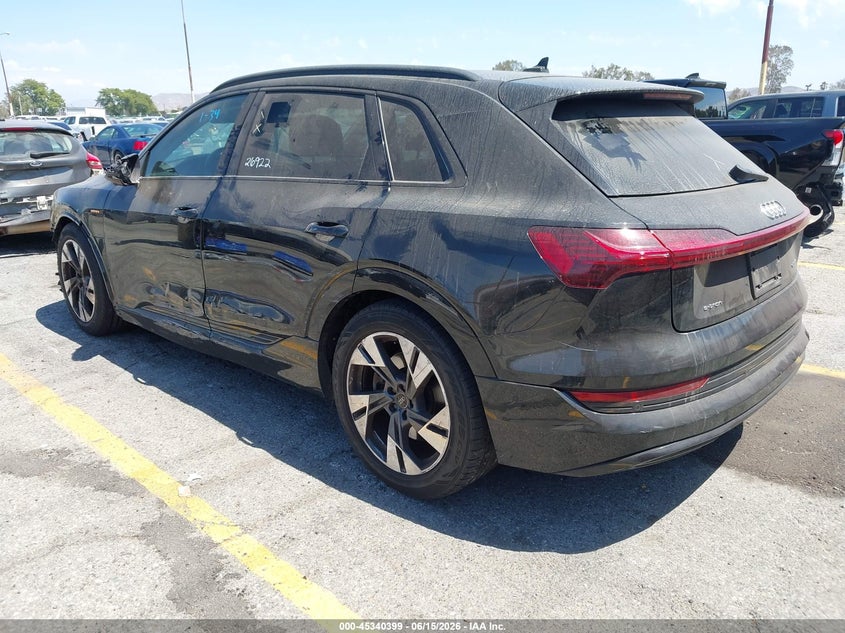 Vin: wa1aaage5mb028762, lot: 45838335, audi e-tron premium quattro 20213