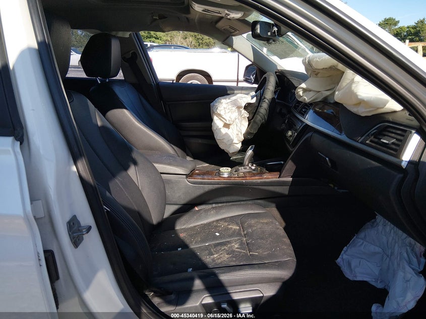 2017 BMW 320I auction photo 5