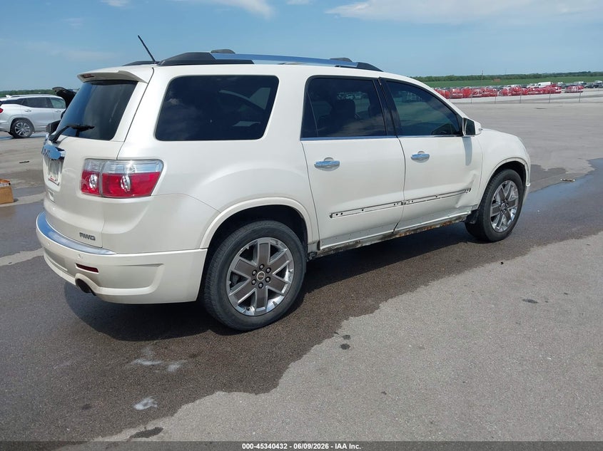 2012 GMC ACADIA auction photo 4