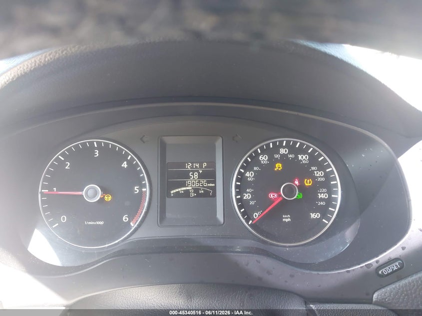 2014 VOLKSWAGEN JETTA auction photo 7