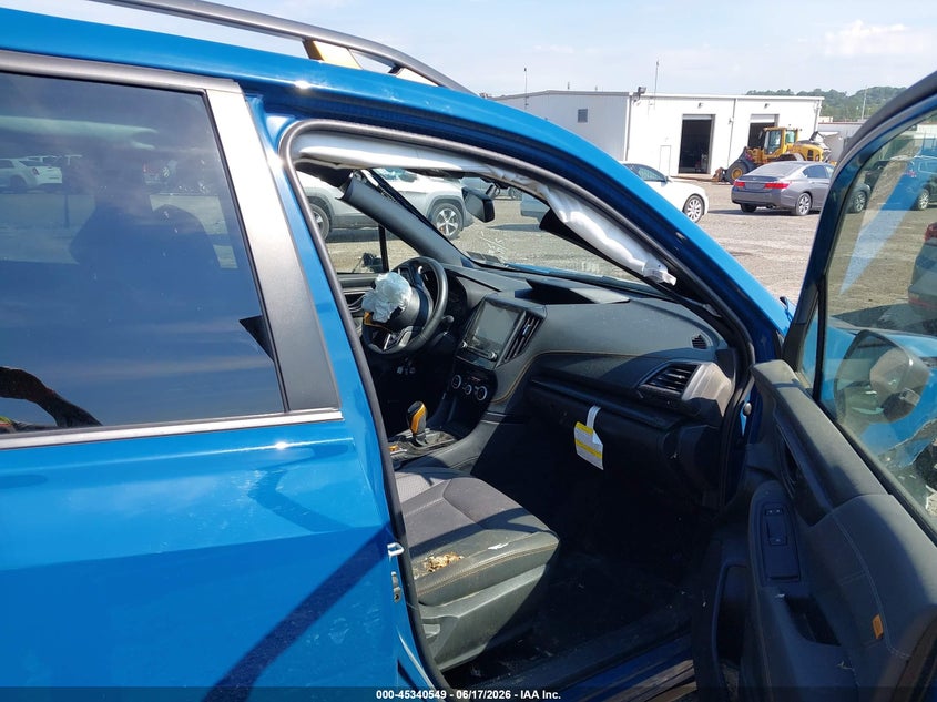 2024 SUBARU FORESTER auction photo 5