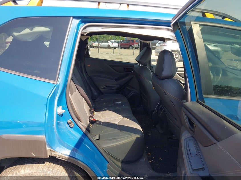 2024 SUBARU FORESTER auction photo 8