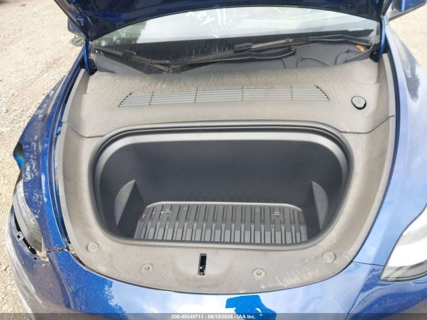 TESLA MODEL Y - zdjęcie 10