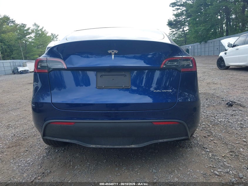 TESLA MODEL Y - zdjęcie 16
