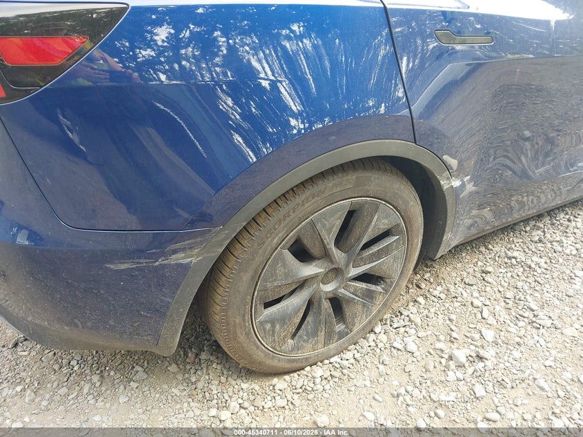 TESLA MODEL Y - zdjęcie 19